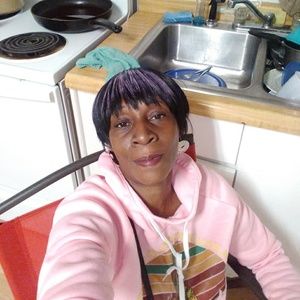 Meet your Posher, Aziza